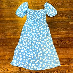 FAITHFULL THE BRAND BLUE FLORAL SMOCKED MIDI DRESS